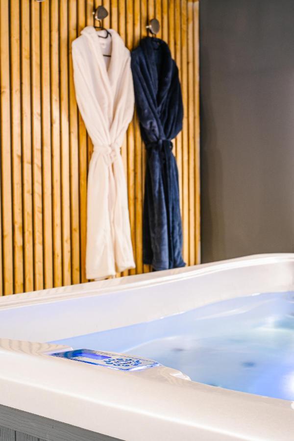 L'Alcove Du 510 - Spa - Chambre Romantique - Sauna - Salle De Jeux Montauban Bagian luar foto